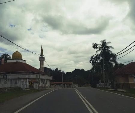 Masjid Tengku Abdullah, Padang Tengku