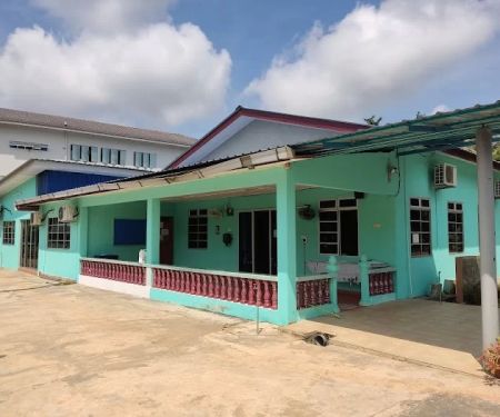 Surau Sungai Batu