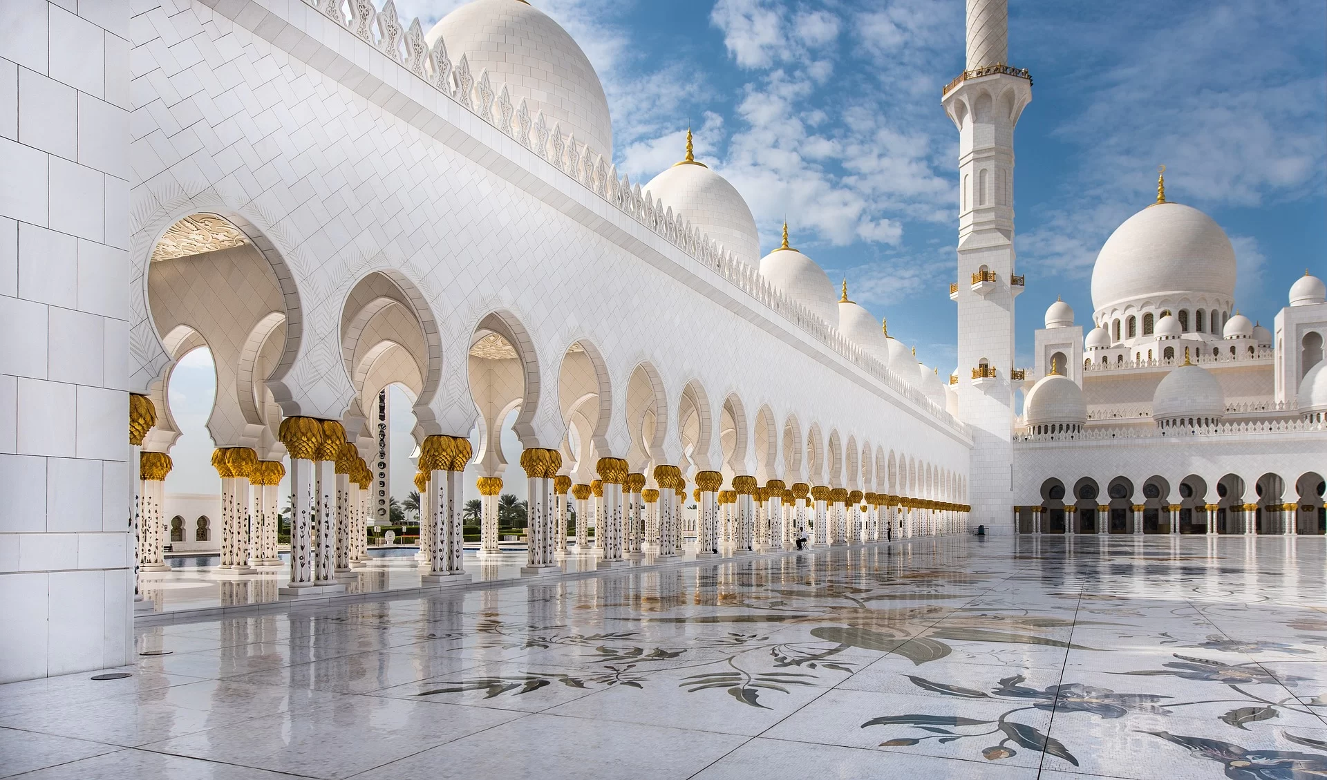 Exploring Malaysia’s Mosque Heritage During Eid – A Journey Through Islamic Culture