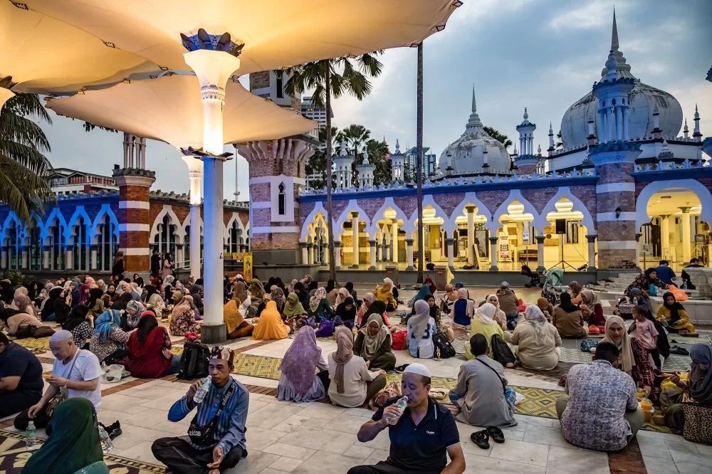 Charity Events Organized by Mosques in Malaysia: A Way to Give Back to the Community