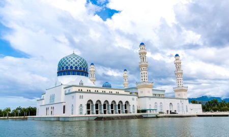 How to Get to the Blue Mosque in Malaysia: A Complete Travel Guide