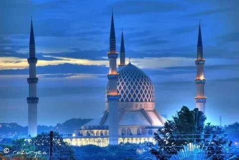 Best Mosques for Islamic Photography in Malaysia: A Photographer's Guide