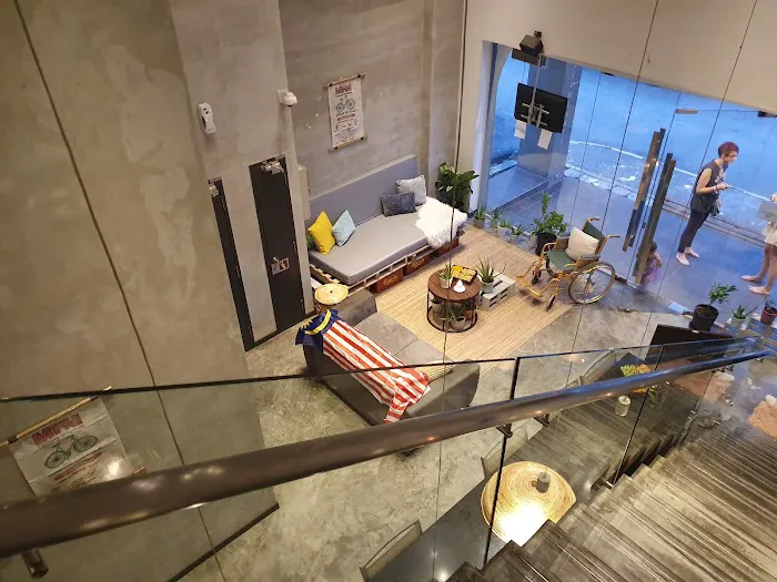 Illuminate Boutique Hostel Picture 6