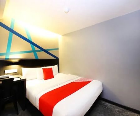 OYO 416 Grid 9 Hotel