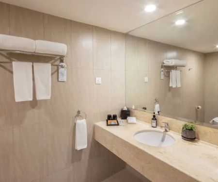 Rocana Hotel