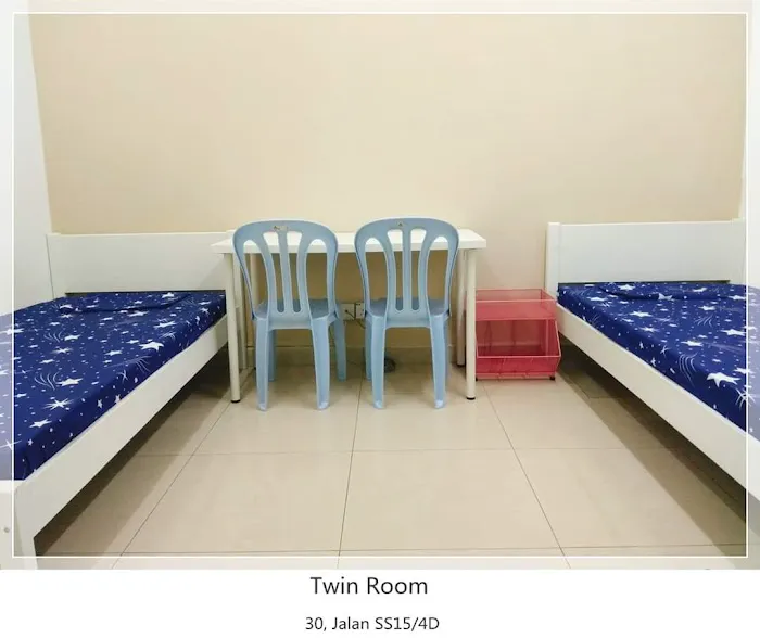 The Roomie Hostel Picture 8