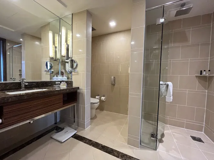 One World Hotel Picture 5