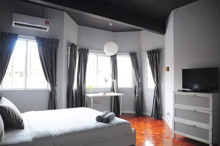 GRAYHAUS Residence Picture 1