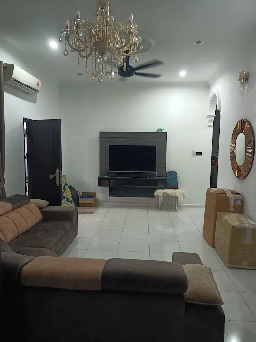 Homestay Rumah Tamu Villa Romantika Picture 4