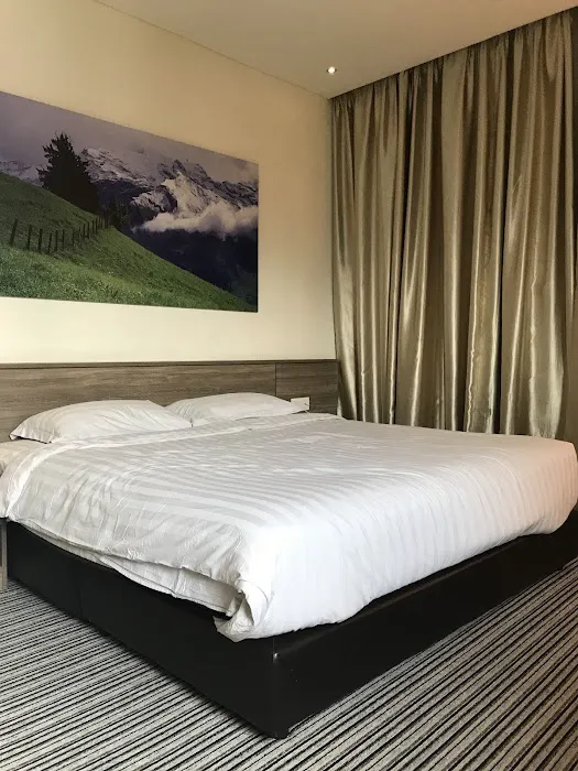 Riccarton Capsule Hotel Picture 3
