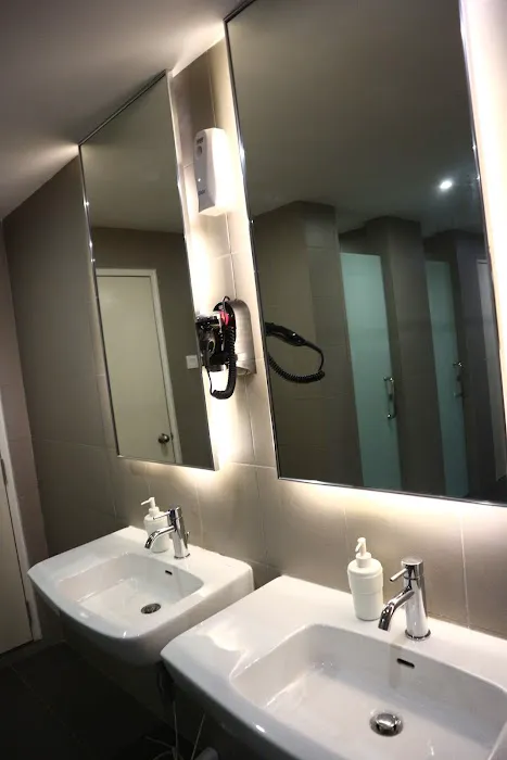 Riccarton Capsule Hotel Picture 9