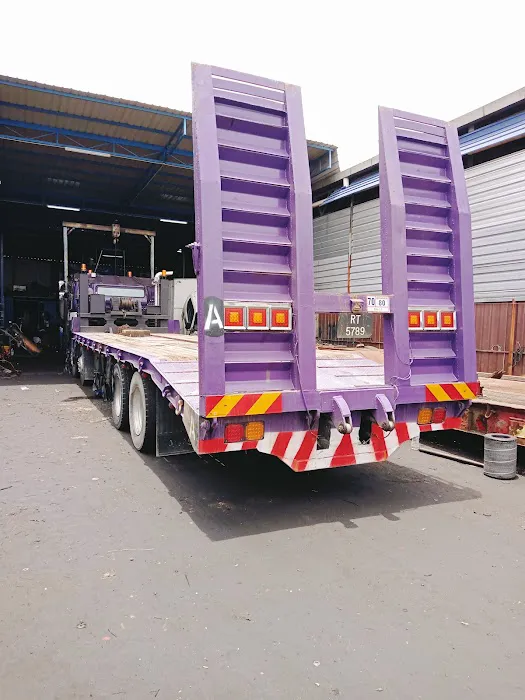 Kac lorry repair & services Picture 3