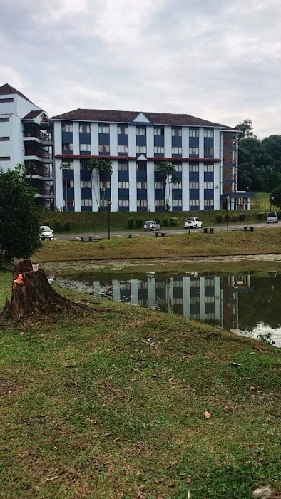 Kolej Dua Belas UPM Picture 2