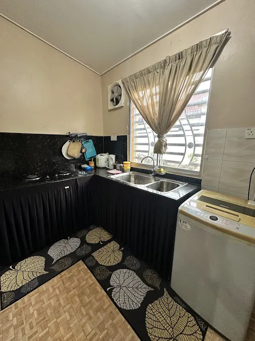 Amalina Guest House Picture 8