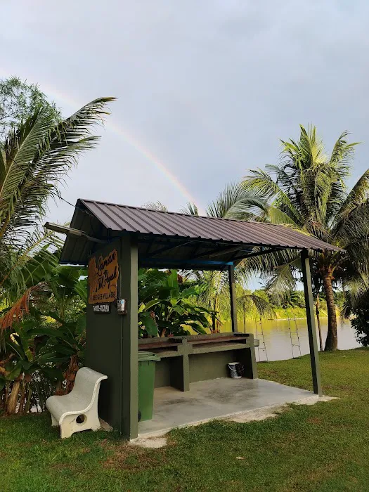 CHALET TERAPUNG LAMAN TOK AYAH Picture 1
