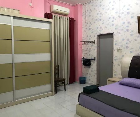 Sahmura Homestay / Roomstay 1 at Gong Badak