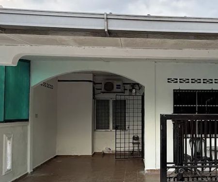 Adila Homestay