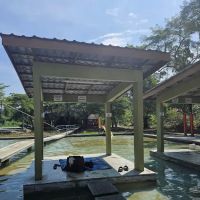 Hot Spring Small and clean ico