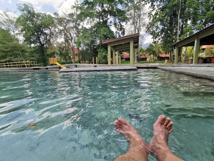 Hot Spring Small and clean Picture 3