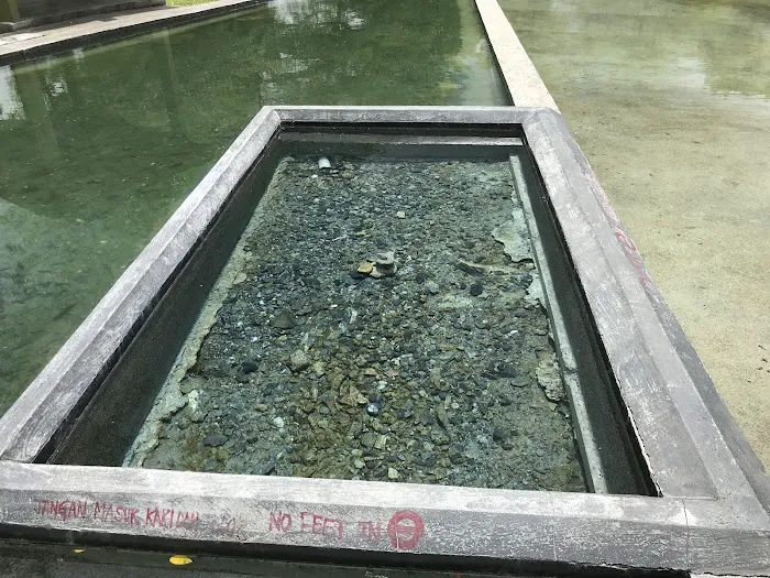 Hot Spring Small and clean Picture 7