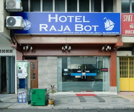 Hotel Raja Bot