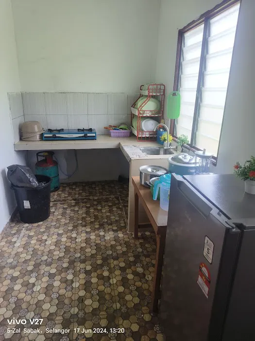 HOMESTAY DEEN CATERING Picture 9