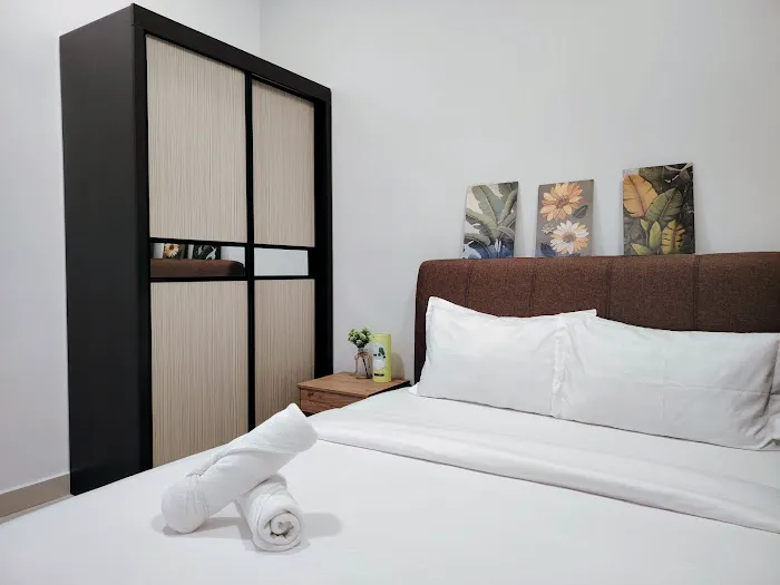 Trion KL Residence by Sleepy Owl Suites Picture 4