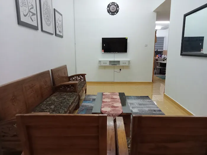 AZmiera Homestay Picture 4
