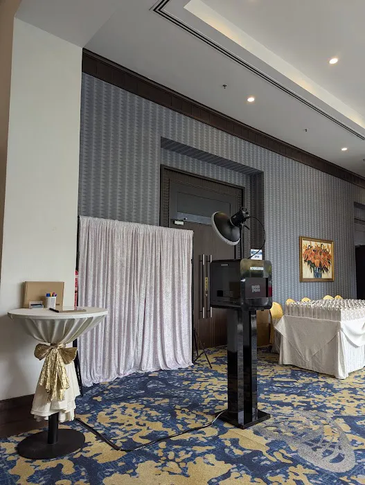 Grand Ballroom Picture 6