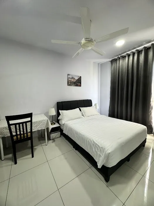 Gaia Residences Guest House Picture 1
