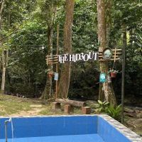 The Hid3out Picnic ico
