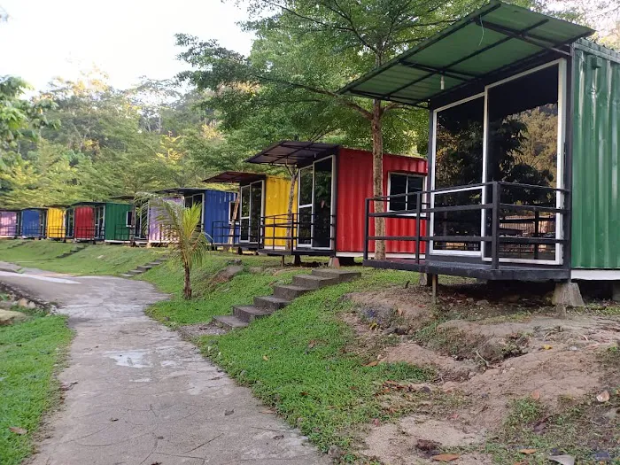 GIBS Ecotourism Resort Picture 2