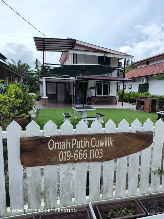 Homestay Omah Putih Cuwilik Picture 1