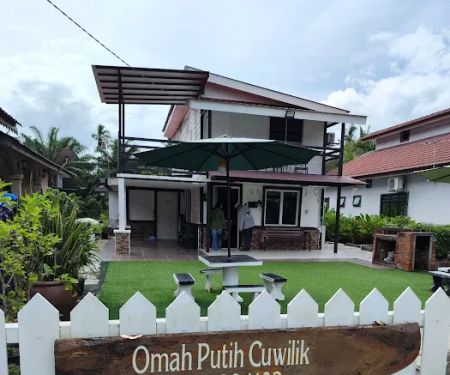 Homestay Omah Putih Cuwilik