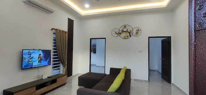 SENDAYAN GEM STAYCATION Picture 6
