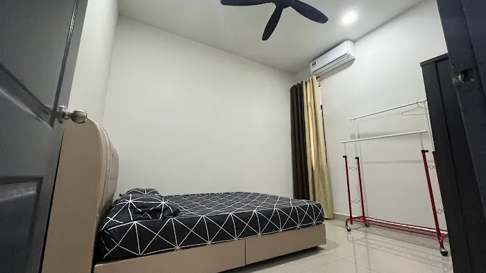 Homestay Anggun Picture 3