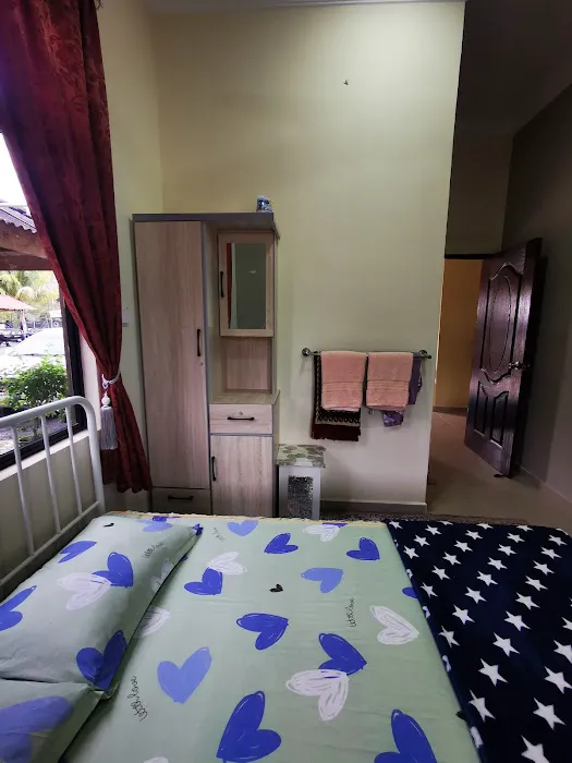 Homestay Warisan Kak Yah Guntong Picture 1
