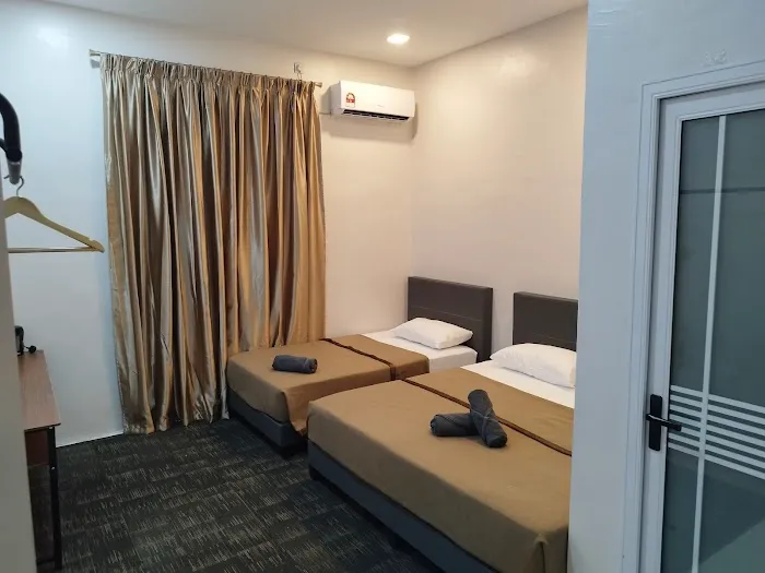 Nafeeza Roomstay Picture 2