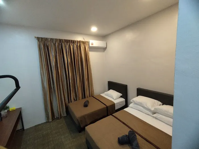 Nafeeza Roomstay Picture 9