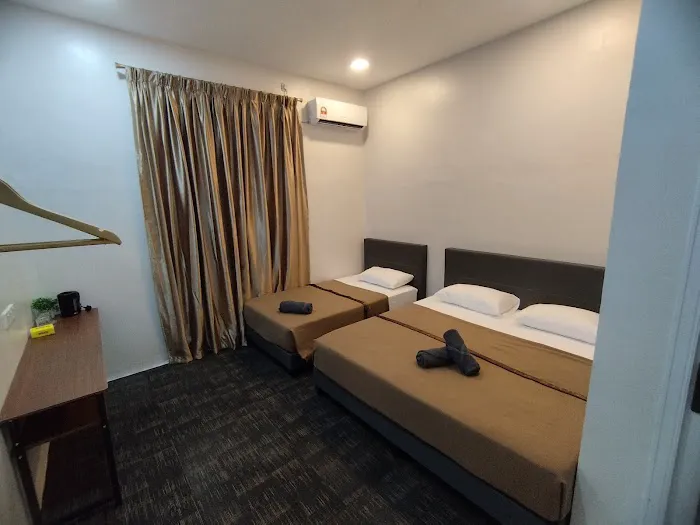 Nafeeza Roomstay Picture 10