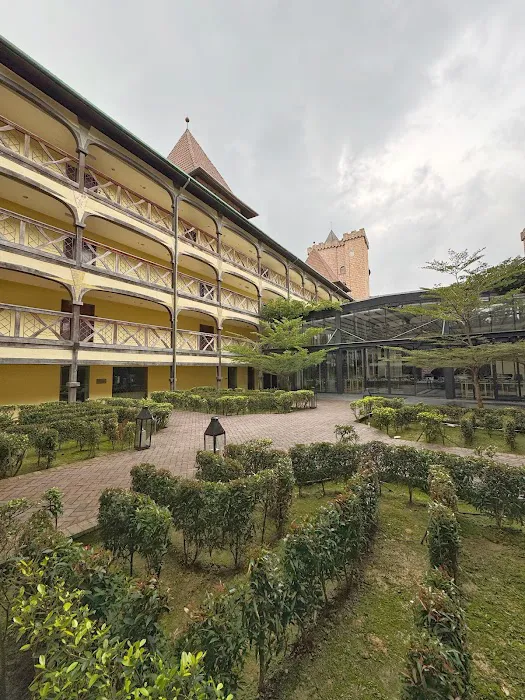 The Chateau Spa & Wellness Resort Picture 7