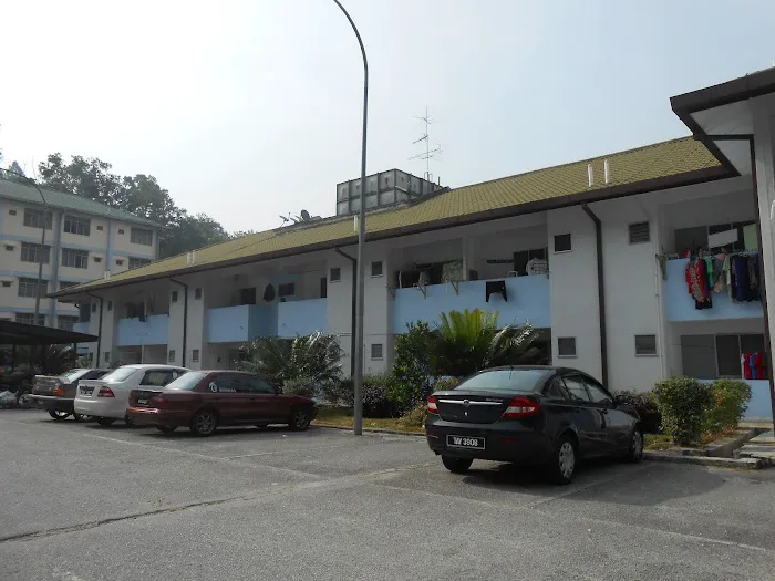 Kuates staf berjaya hills Picture 1