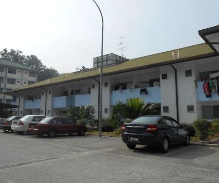 Kuates staf berjaya hills
