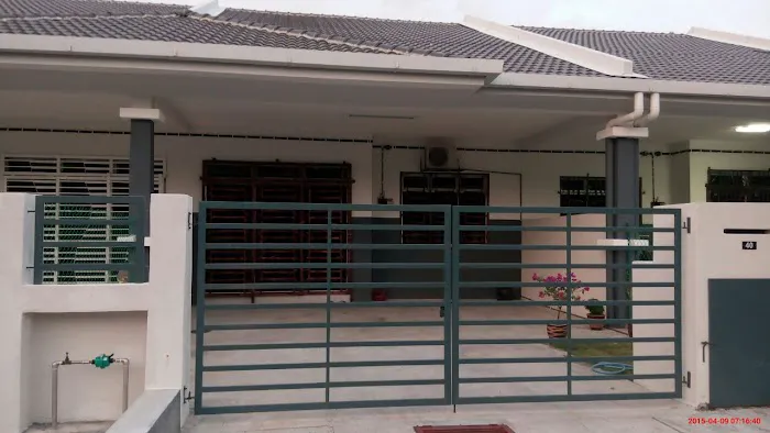 YANA HOMESTAY BANTING Picture 3