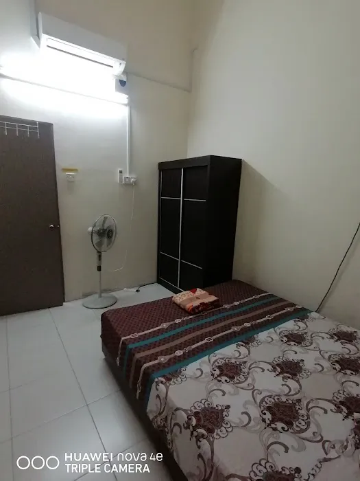 YANA HOMESTAY BANTING Picture 7