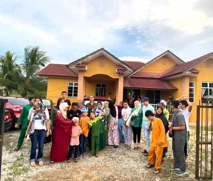 AbeHasnieHomeStay Picture 3
