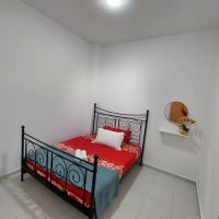 D'has Homestay Kuantan ico