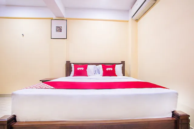 OYO 44015 Mk Inn Hotel Picture 10