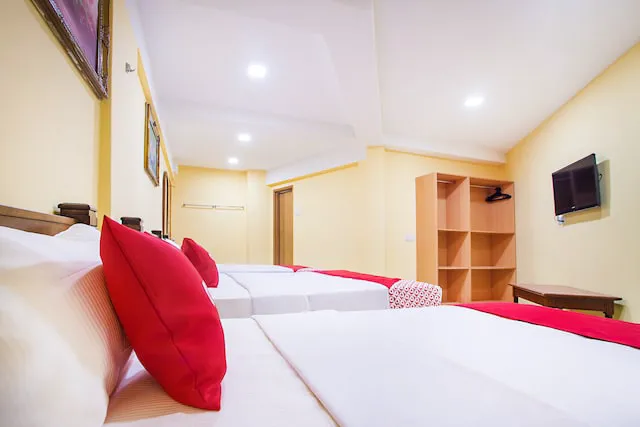 OYO 44015 Mk Inn Hotel Picture 9
