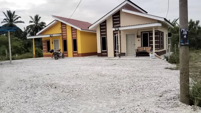 AINA HOMESTAY Tmn Desa Bahagia ll Sg Manik Teluk Intan Picture 1